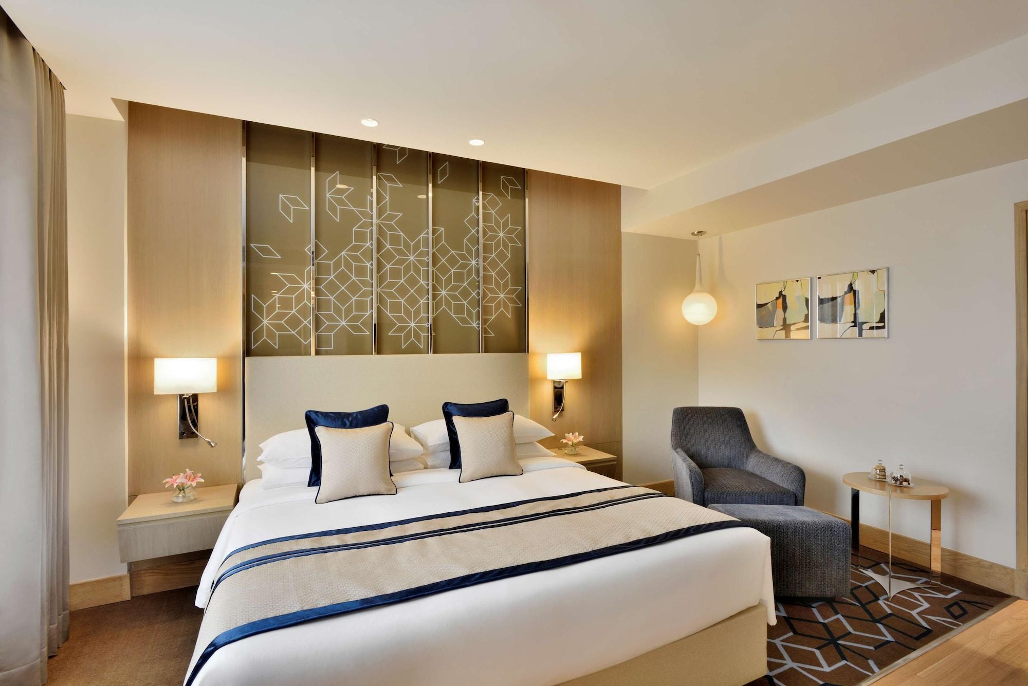 Radisson Gurugram Udyog Vihar Hotel Gurgaon Exterior photo A room at the Taj Bengal